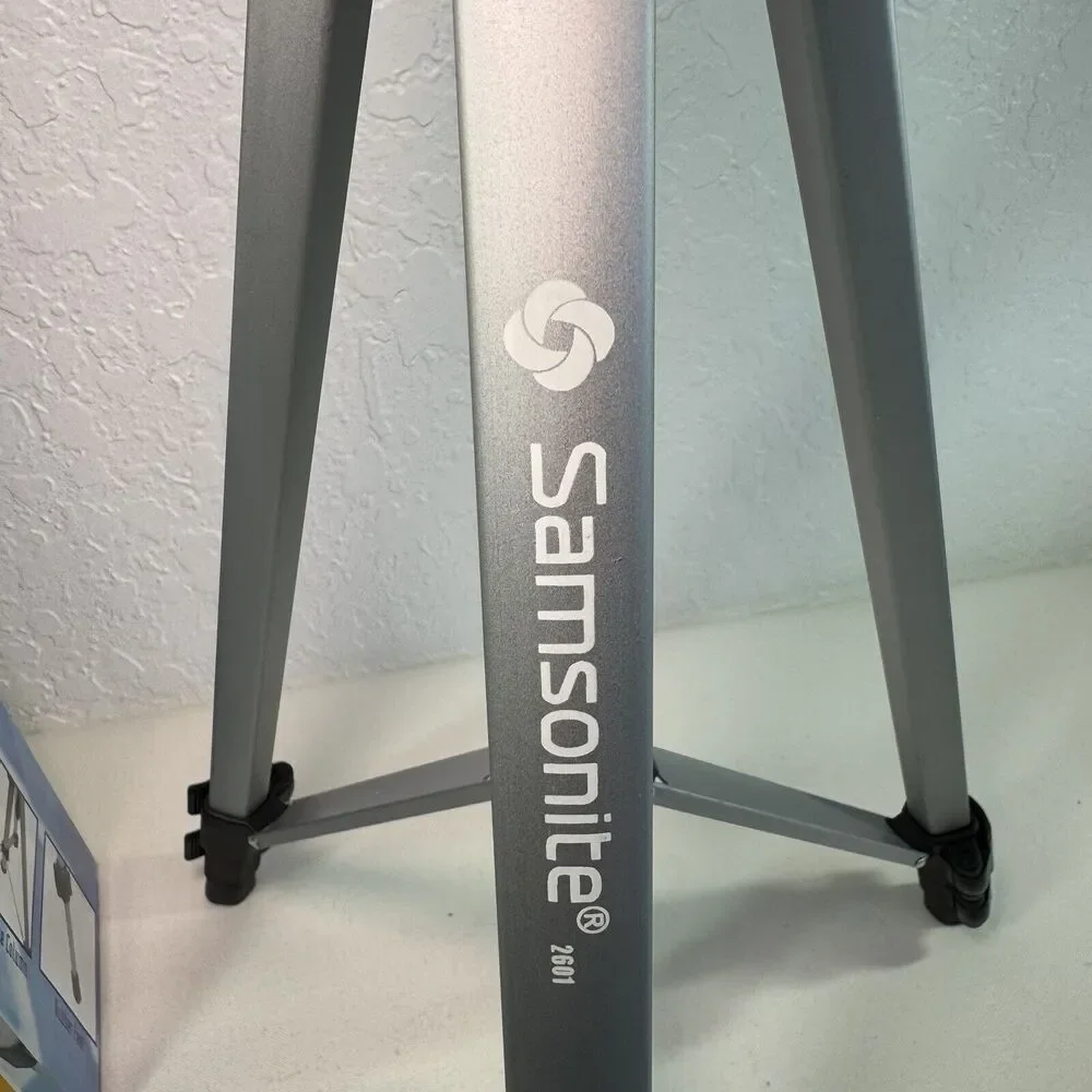 Samsonite Lightweight 2601‎ Photo/Video Tripod Adjustable Height Aluminum